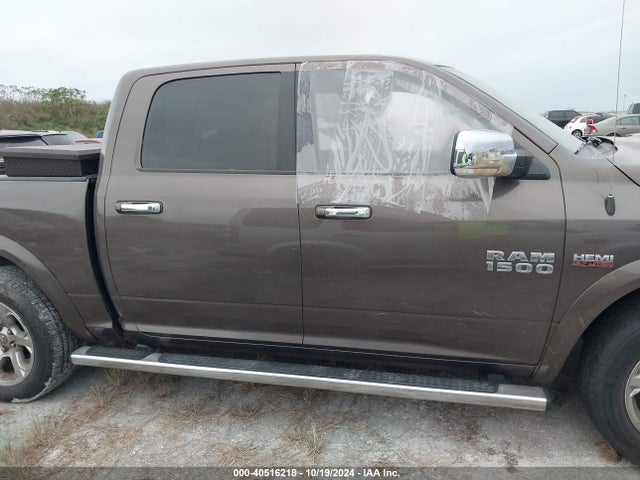 1C6RR7NT1JS276256 RAM 1500 Laramie  4x4 5'7 Box