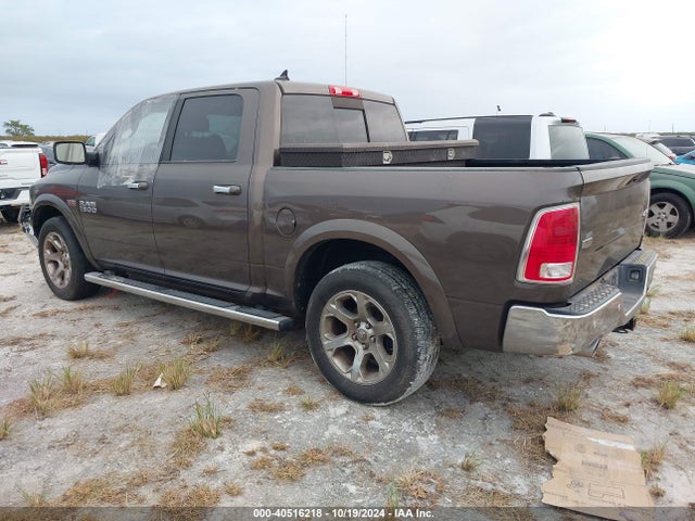 1C6RR7NT1JS276256 RAM 1500 Laramie  4x4 5'7 Box