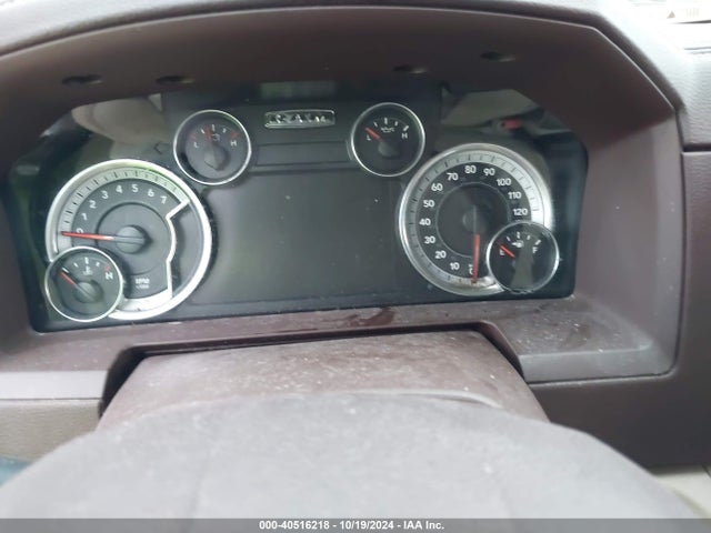 1C6RR7NT1JS276256 RAM 1500 Laramie  4x4 5'7 Box