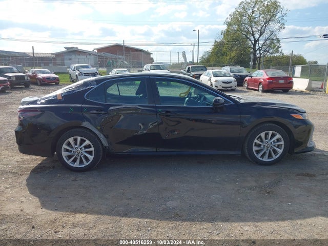 Toyota CAMRY LE 2022 4T1C11AK5NU006906 Image 13