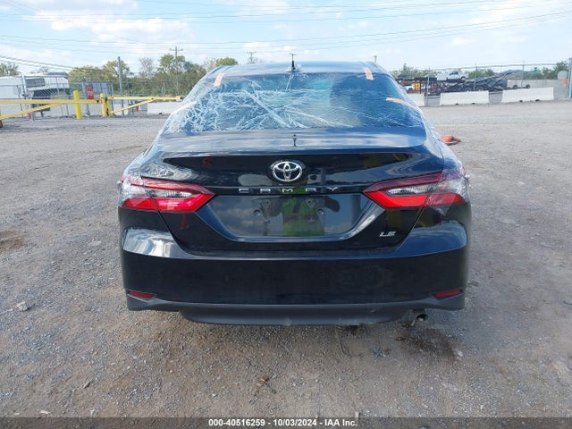 Toyota CAMRY LE 2022 4T1C11AK5NU006906 Image 16
