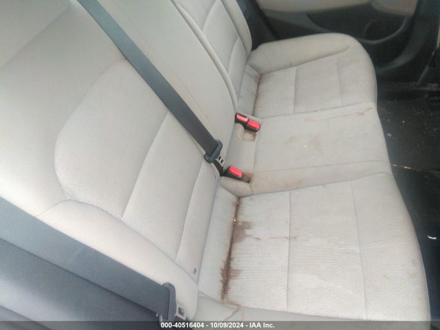 5NPD74LF3JH348142 Hyundai ELANTRA SE