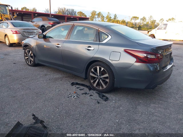 Nissan Altima 2.5 Sr 2017 1N4AL3AP8HC472472 Image 3