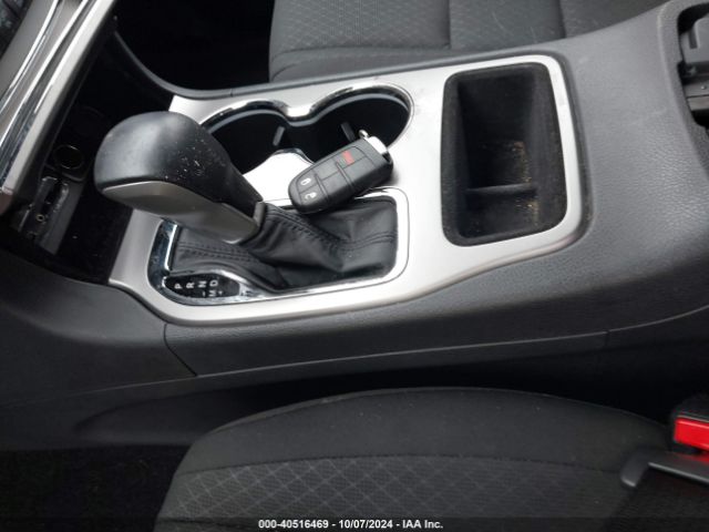 1C4RJEAGXJC359224 Jeep Grand Cherokee Laredo E 4x2