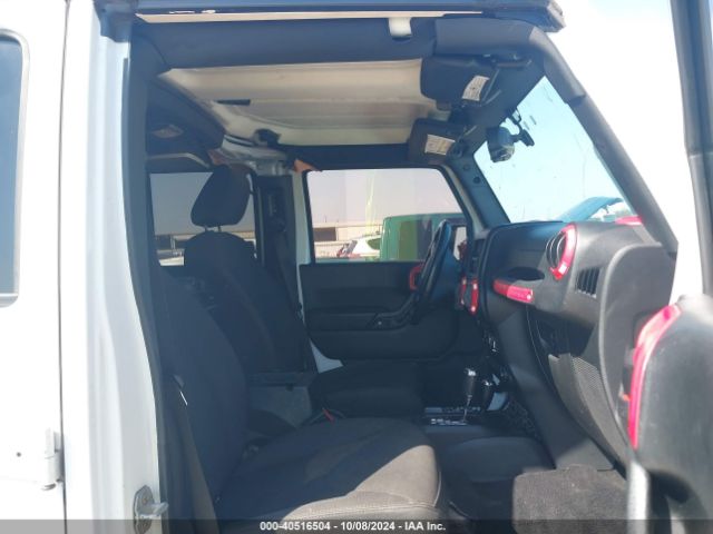 1C4HJWDG5HL601957 Jeep Wrangler Unlimited Sport 4x4