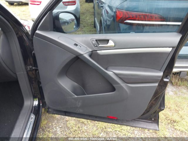 WVGAV7AX9GW055589 Volkswagen Tiguan R-line