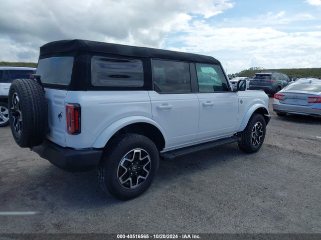 Ford Bronco Outer Banks 2024 1FMDE8BH9RLA31937 Image 4