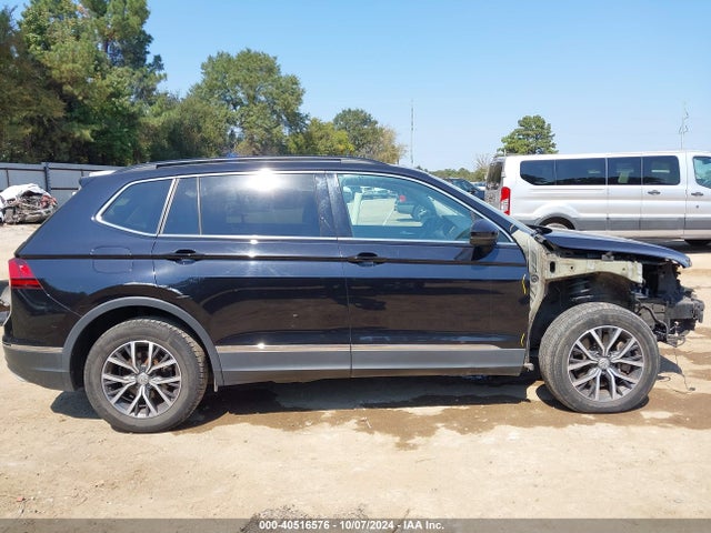 3VV2B7AXXLM086699 Volkswagen Tiguan 2.0t Se/2.0t Se R-line Black/2.0t Sel