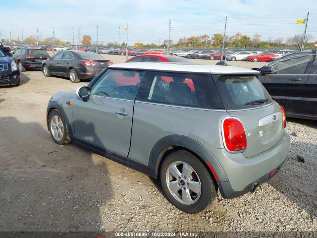 2015 MINI HARDTOP WMWXM5C57FT973520 Photo 2
