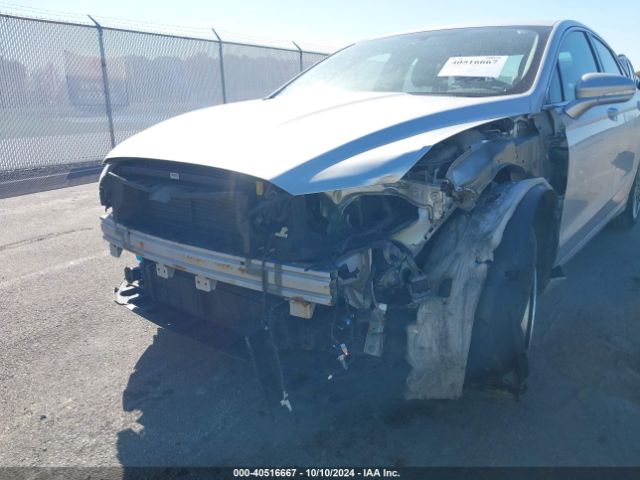 3FA6P0HD8ER313596 Ford FUSION SE