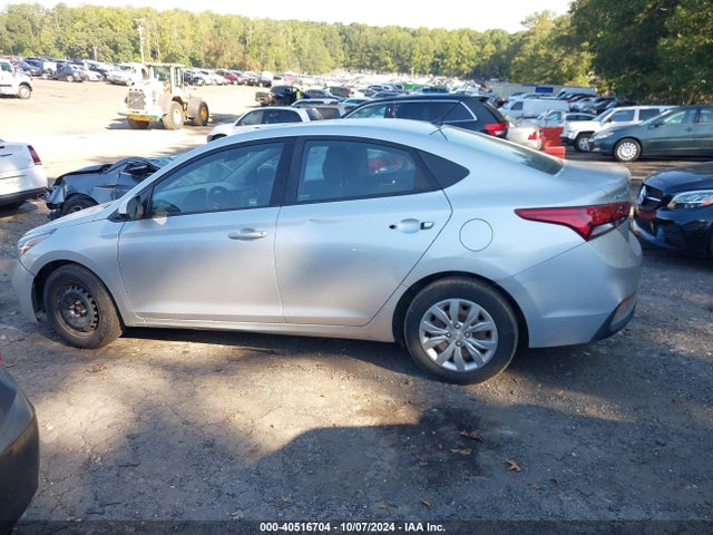 Hyundai ACCENT SE 2018 3KPC24A31JE010309 Image 14
