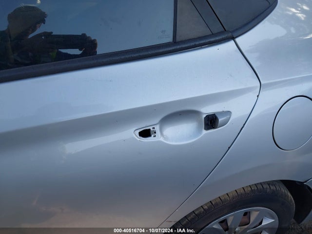 Hyundai ACCENT SE 2018 3KPC24A31JE010309 Image 6