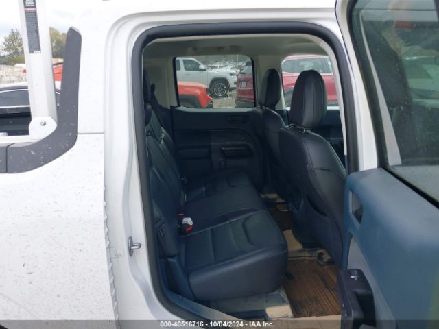 3FTTW8E34PRB01825 Ford Maverick Lariat
