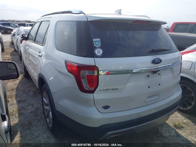 Ford Explorer Limited 2017 1FM5K8F84HGE41351 Image 3