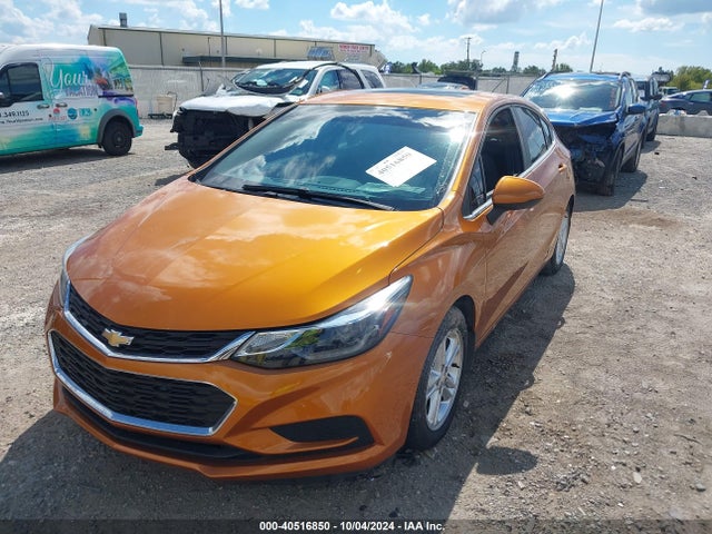 Chevrolet Cruze Lt Auto 2017 3G1BE6SM5HS582896 Image 2