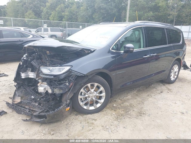 2C4RC1BG0MR596172 Chrysler Pacifica Touring L