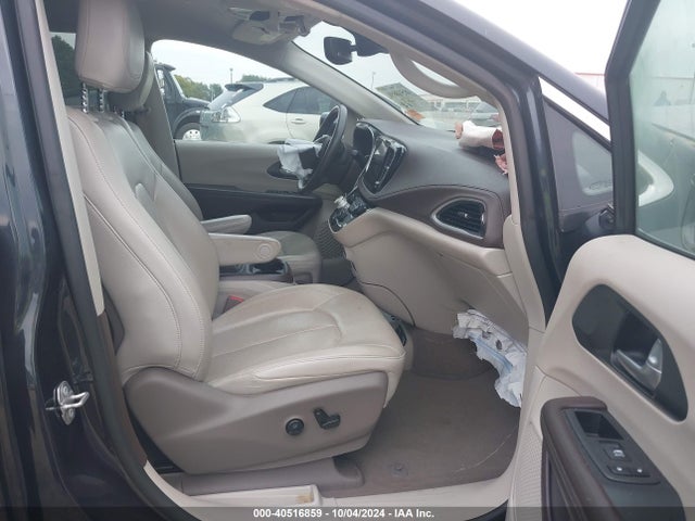 2C4RC1BG0MR596172 Chrysler Pacifica Touring L