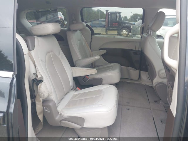 2C4RC1BG0MR596172 Chrysler Pacifica Touring L