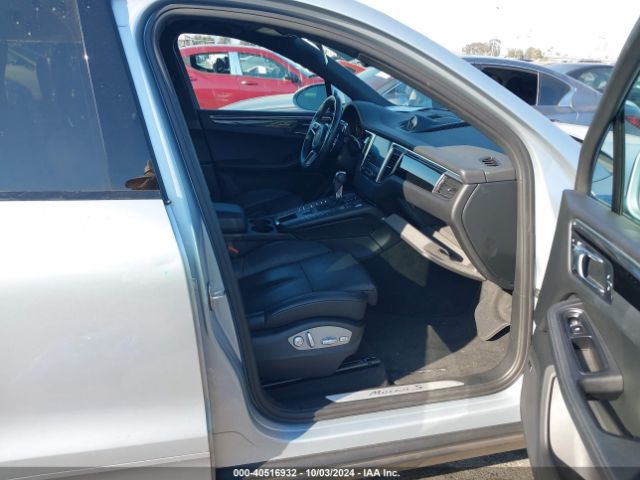 WP1AB2A51HLB18135 Porsche MACAN S