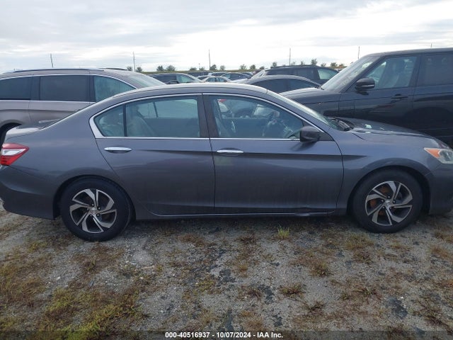 40516937 :رقم المزاد ، 1HGCR2F3XGA194395 vin ، 2016 Honda Accord Lx مزاد بيع