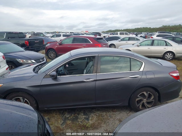 40516937 :رقم المزاد ، 1HGCR2F3XGA194395 vin ، 2016 Honda Accord Lx مزاد بيع