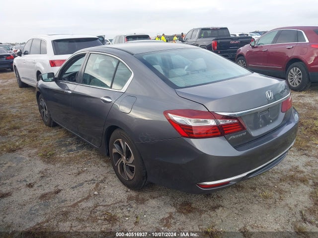 40516937 :رقم المزاد ، 1HGCR2F3XGA194395 vin ، 2016 Honda Accord Lx مزاد بيع
