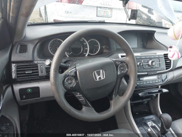 40516937 :رقم المزاد ، 1HGCR2F3XGA194395 vin ، 2016 Honda Accord Lx مزاد بيع