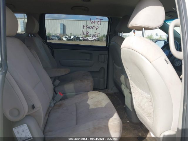 KNDMB5C15F6039153 KIA SEDONA LX