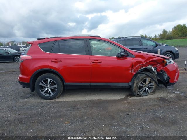 JTMRFREV8HJ162995 Toyota Rav4 Xle