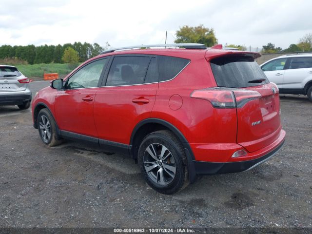 JTMRFREV8HJ162995 Toyota Rav4 Xle