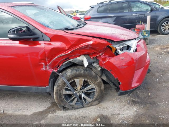 JTMRFREV8HJ162995 Toyota Rav4 Xle