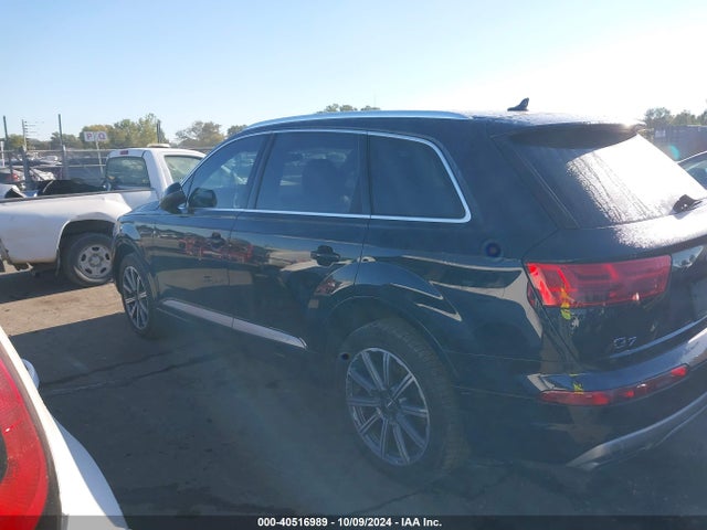 Audi Q7 3.0t Premium 2017 WA1VAAF78HD036353 Image 14
