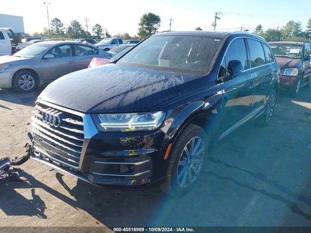 Audi Q7 3.0t Premium 2017 WA1VAAF78HD036353 Image 2