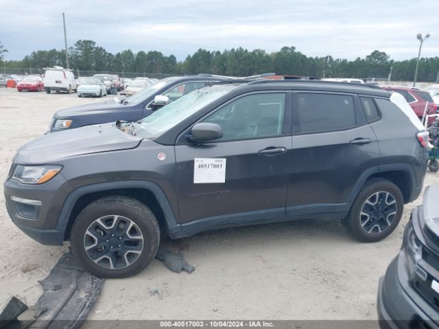 3C4NJDDB1KT740099 Jeep Compass Trailhawk 4x4