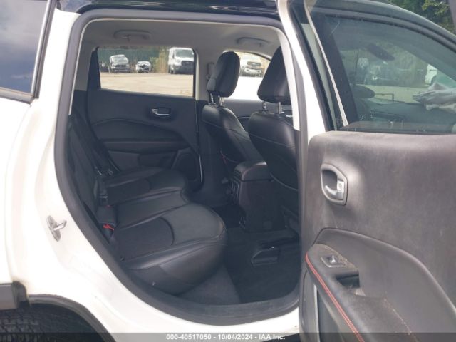 3C4NJDDB8KT686039 Jeep Compass Trailhawk 4x4