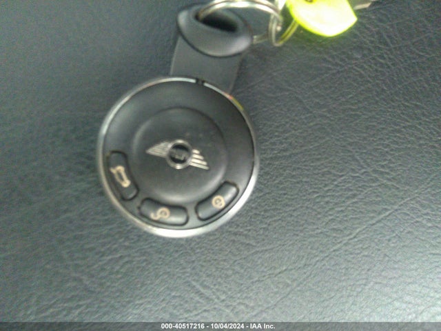 2007 MINI COOPER WMWMF33547TL77896 Photo 10