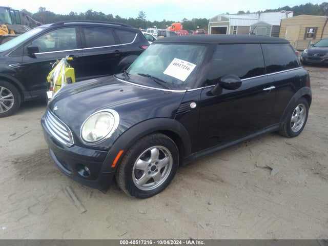 2007 MINI COOPER WMWMF33547TL77896 Photo 1