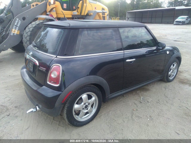 2007 MINI COOPER WMWMF33547TL77896 Photo 3