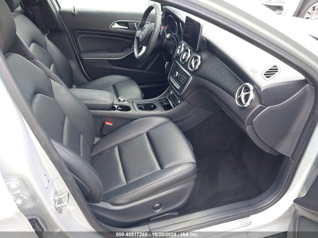 WDCTG4EB1KU012058 Mercedes-Benz GLA 250