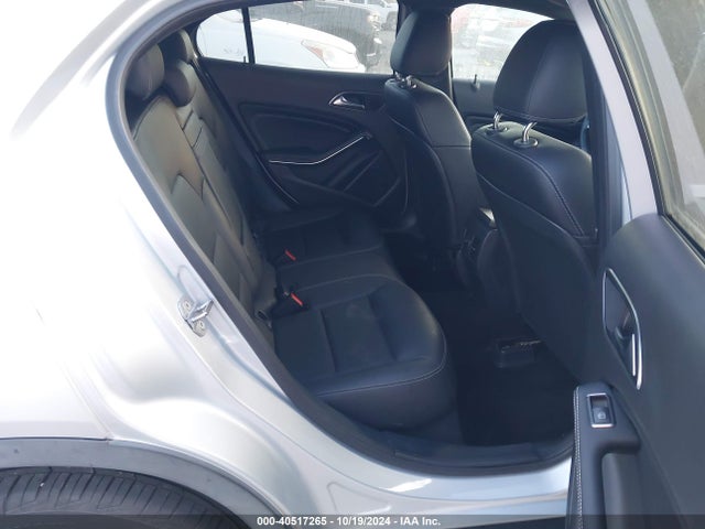 WDCTG4EB1KU012058 Mercedes-Benz GLA 250