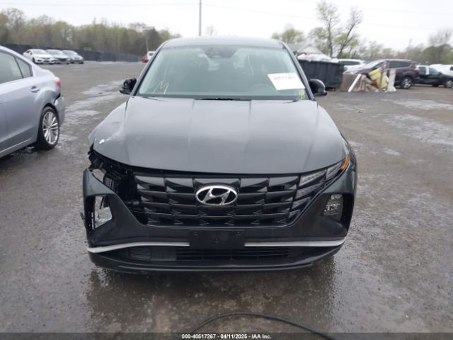 5NMJA3AE1NH003932 Hyundai TUCSON SE