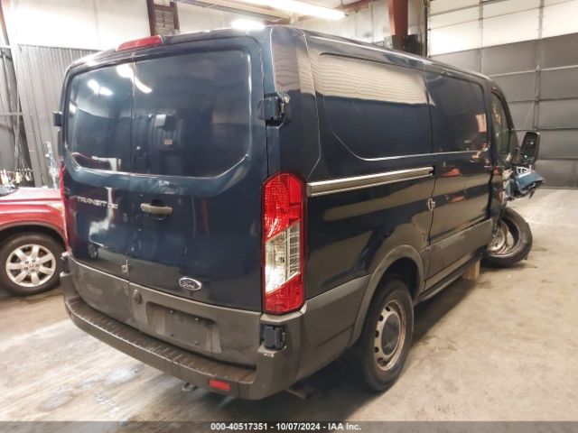1FTBR1Y88NKA40840 Ford Transit-250 Cargo Van