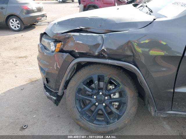 1C4RJFAG5MC668738 Jeep Grand Cherokee Laredo X 4x4
