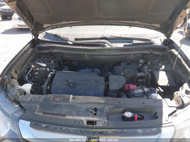 2016 MITSUBISHI OUTLANDER JA4AZ3A37GZ050186 Photo 9