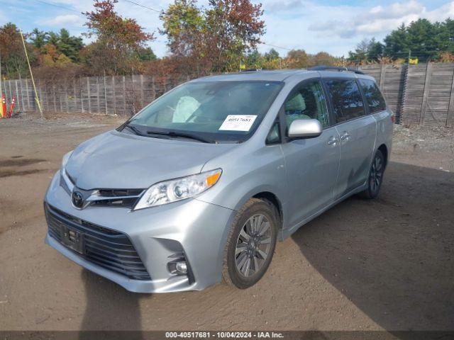 5TDDZ3DC7KS227408 Toyota Sienna Xle 7 Passenger