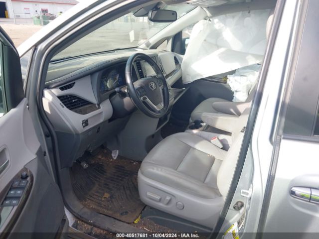 5TDDZ3DC7KS227408 Toyota Sienna Xle 7 Passenger
