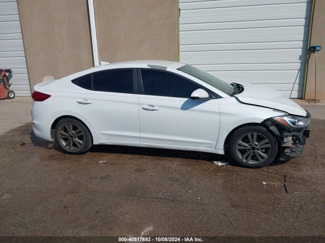 5NPD84LF1JH285006 Hyundai ELANTRA SEL