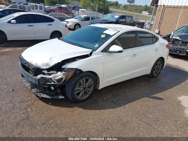 5NPD84LF1JH285006 Hyundai ELANTRA SEL