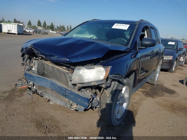 Jeep Compass Sport 2015 1C4NJCBB5FD420101 Image 2