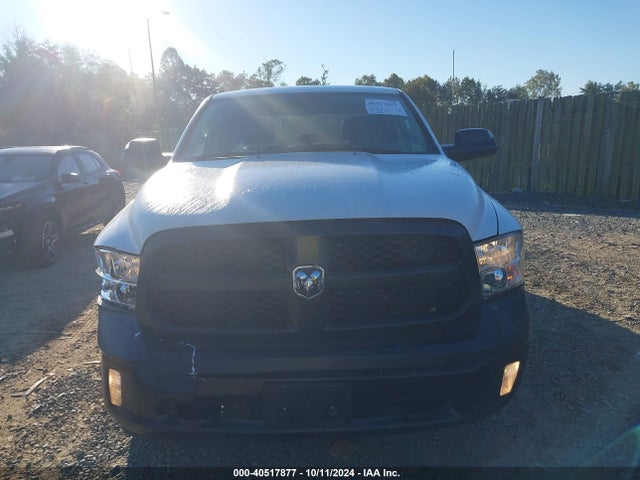 1C6RR7ST2NS245396 RAM 1500 Classic Tradesman  4x4 6'4 Box
